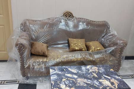Sofa Set 5 seater brand new condition never used