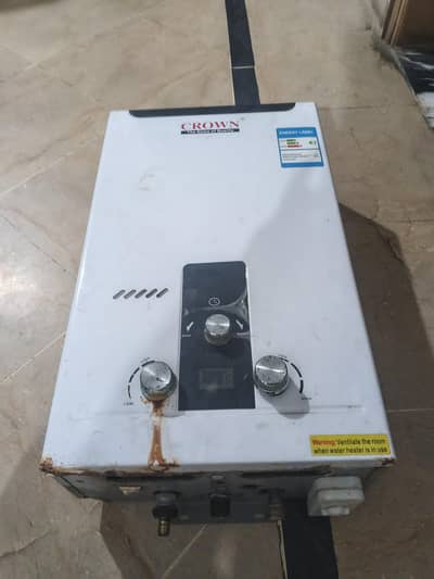 Crown Instant Gas Geyser
