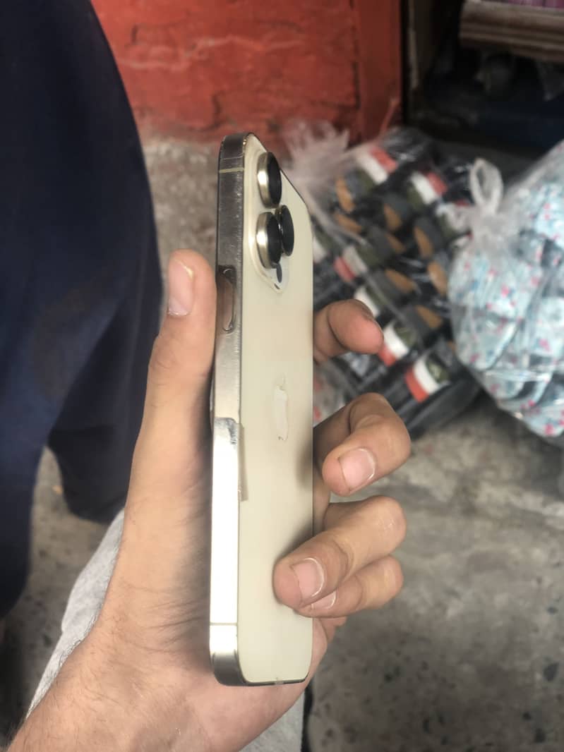 Iphone 14 pro max 2
