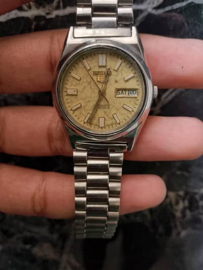 Seiko original automatic watch with date and day mentioned