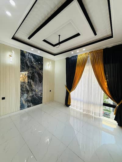 Prime Location House For Grabs In 5 Marla Lahore