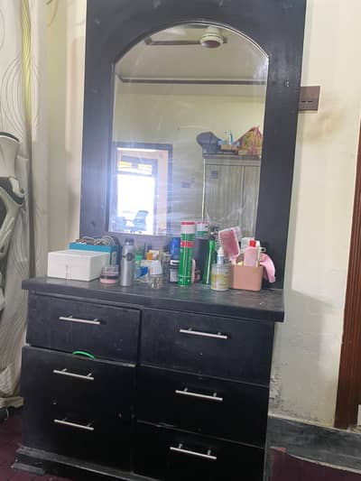 Dressing Table for Sale