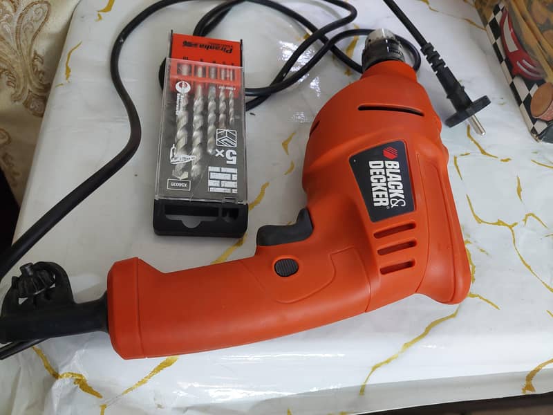 Black & Decker drill machine 1