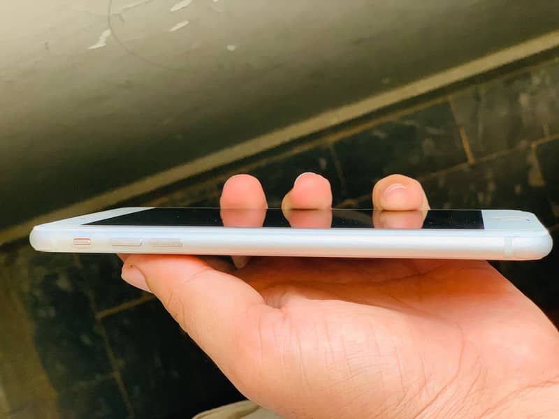 iPhone 8 plus 4