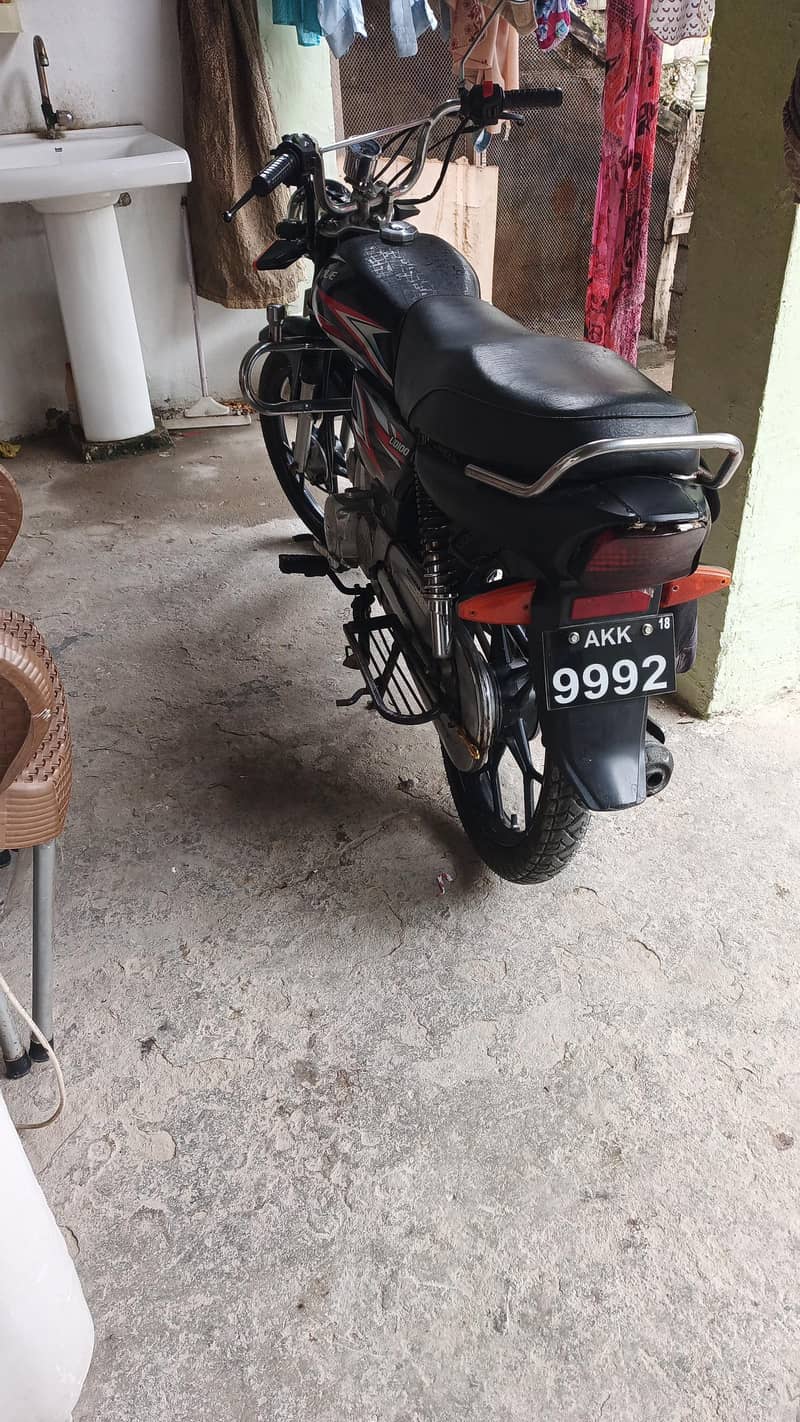 Unique UD100 1