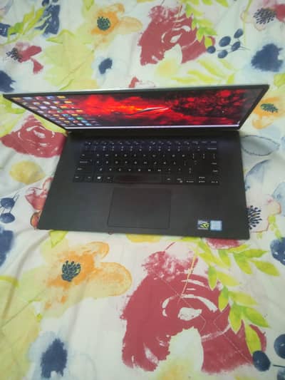 Dell XPS 15 - Core i7-9750H Hexa Core - Nvidia 1650 Card - 1TB Nvme