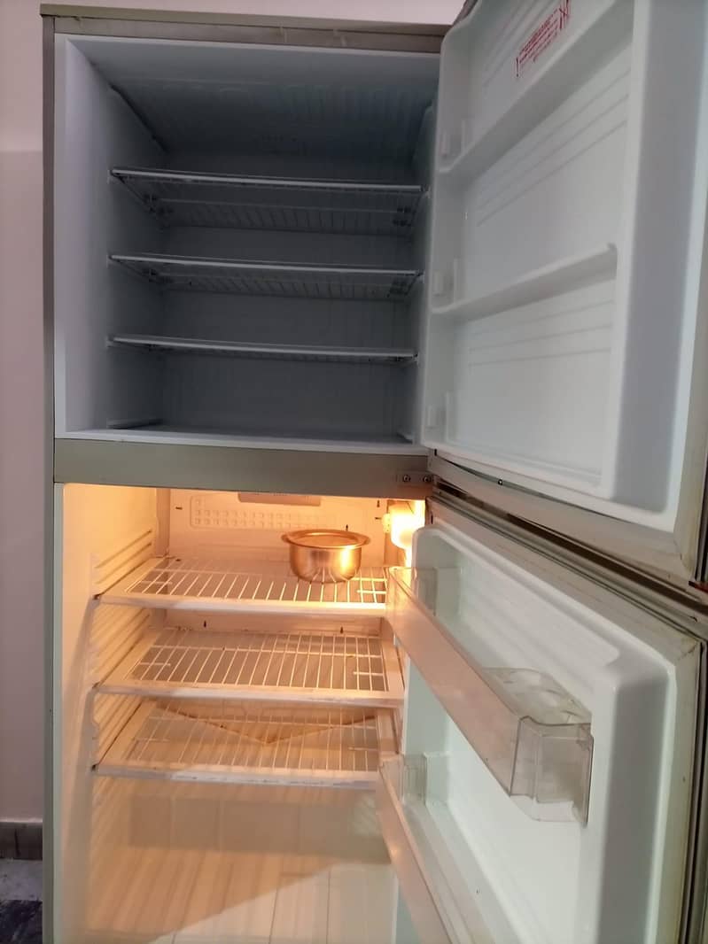 Refrigerator 4