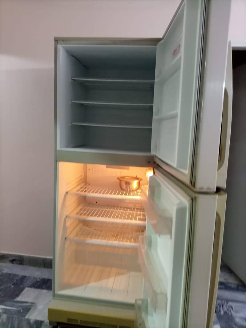 Refrigerator 5