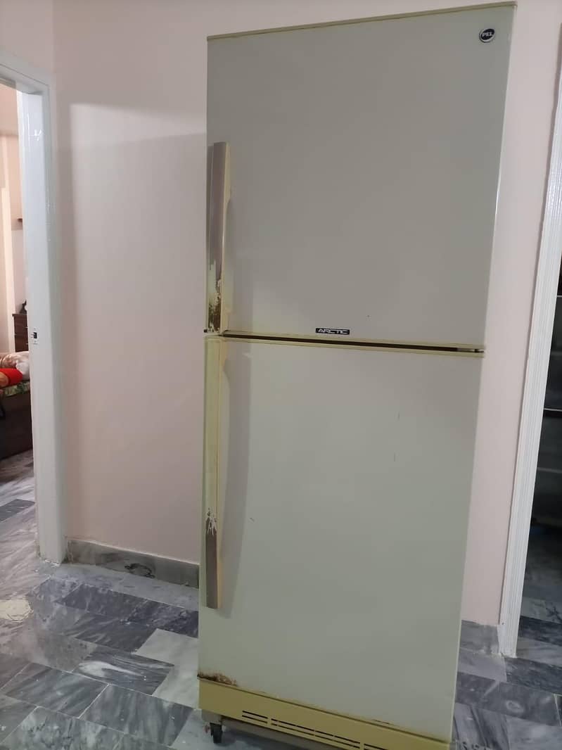 Refrigerator 10