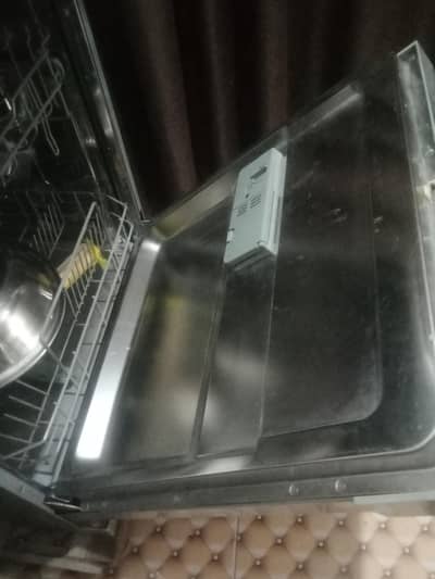 dishwasher in good condition