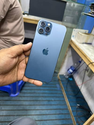 iPhone 12 Pro Max 128GB – Excellent Condition