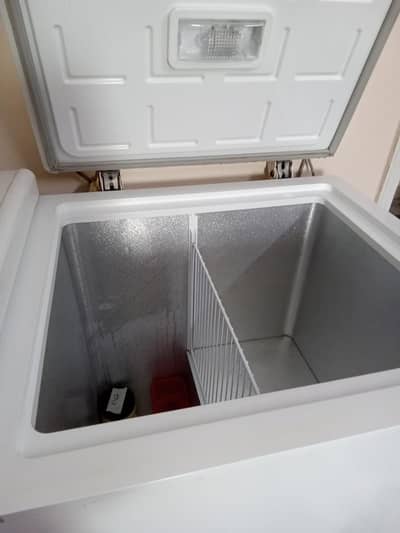 Deep freezer