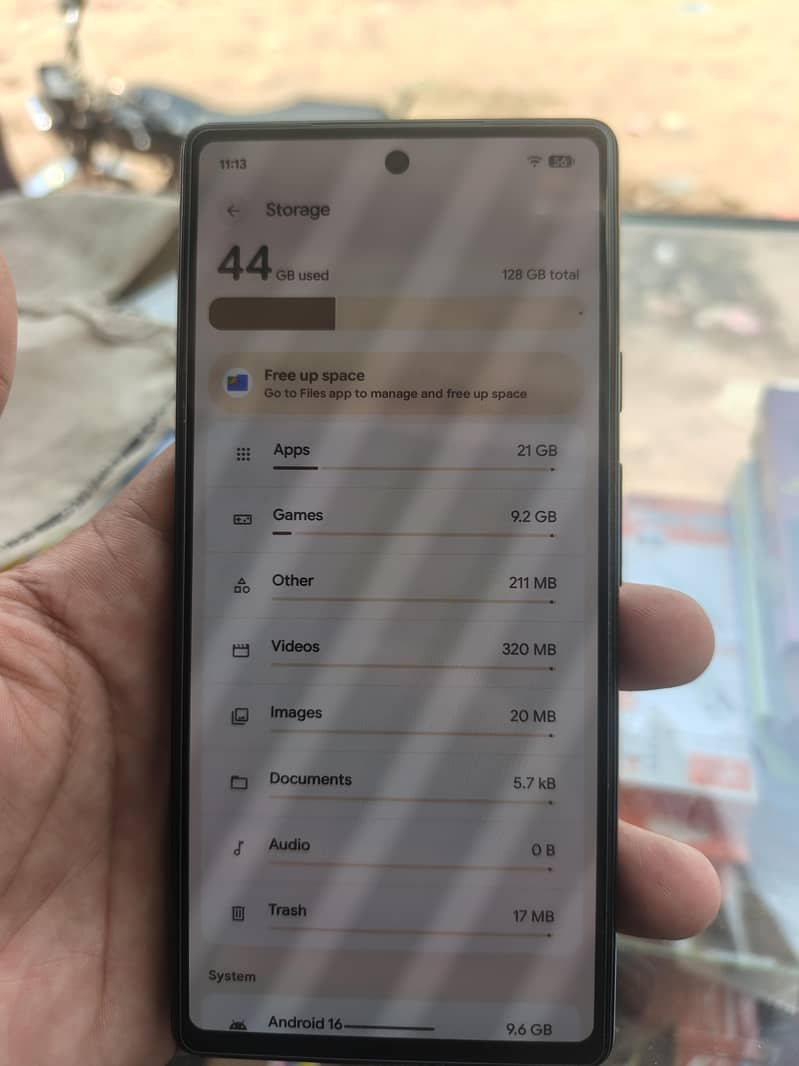 GoGlE PiXeL 6a 2