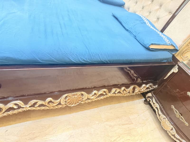 Solid wood king size bed 4