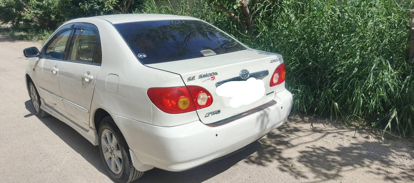 SE Saloon 4