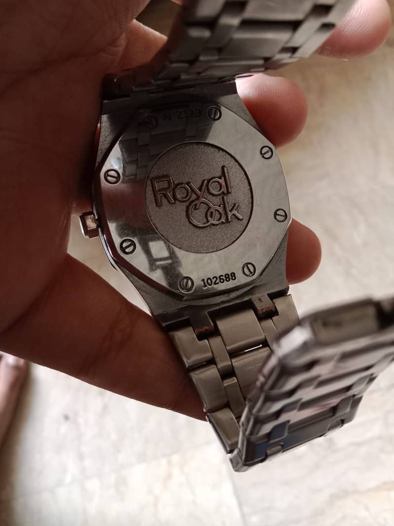 Watch 0