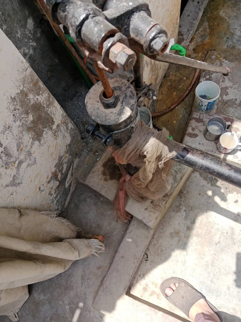 Hand pump 1