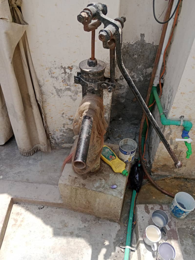 Hand pump 3