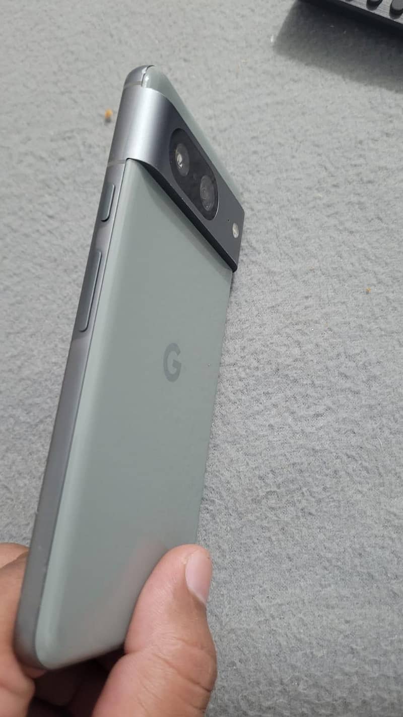 pixel 8 4