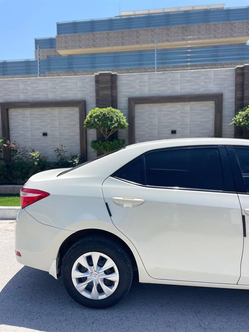 Toyota Gli 2015 Automatic 2
