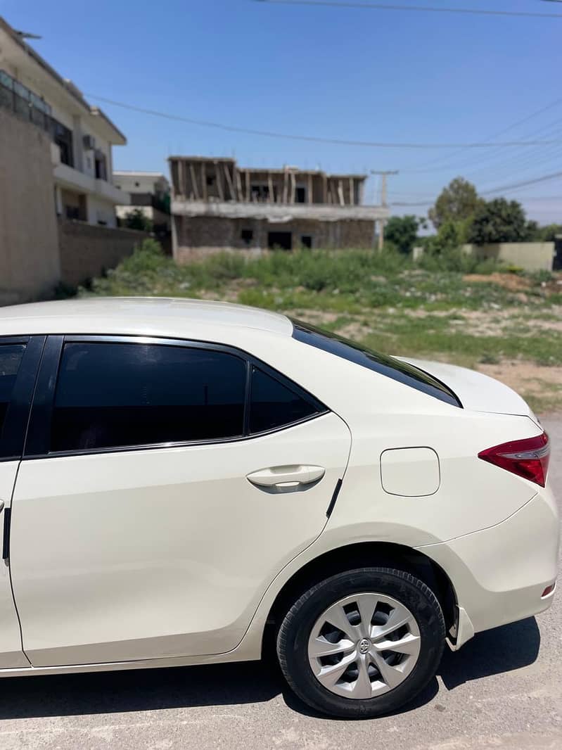 Toyota Gli 2015 Automatic 4