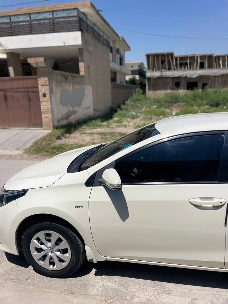 Toyota Gli 2015 Automatic 5