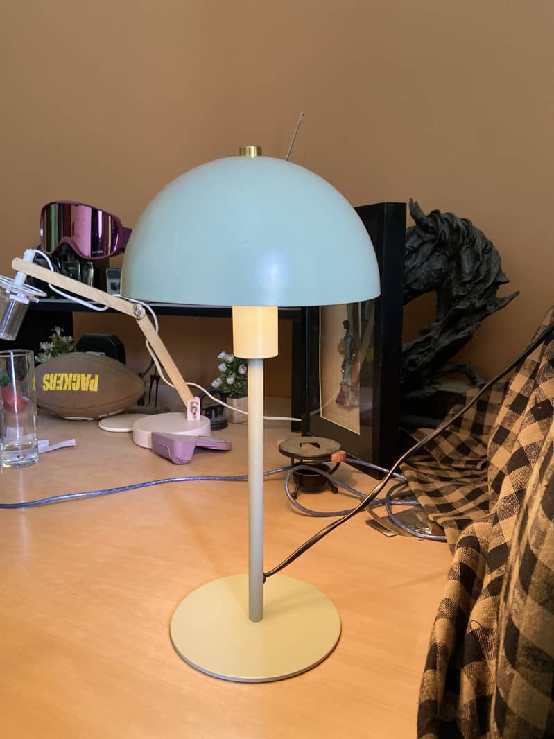 Table lamp 1