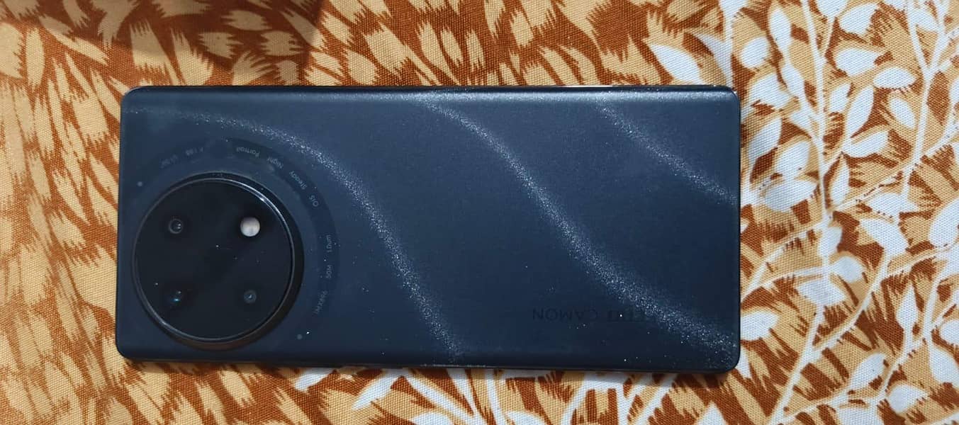 Tecno Camon 30s 1
