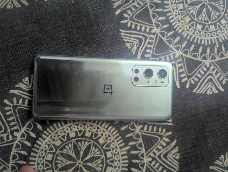 OnePlus 9 pro 2