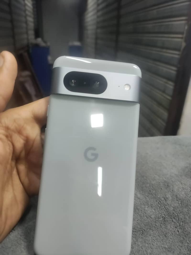 Google pixel 8 0