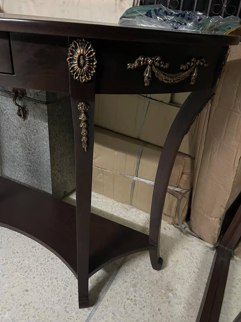 Console with mirror 5