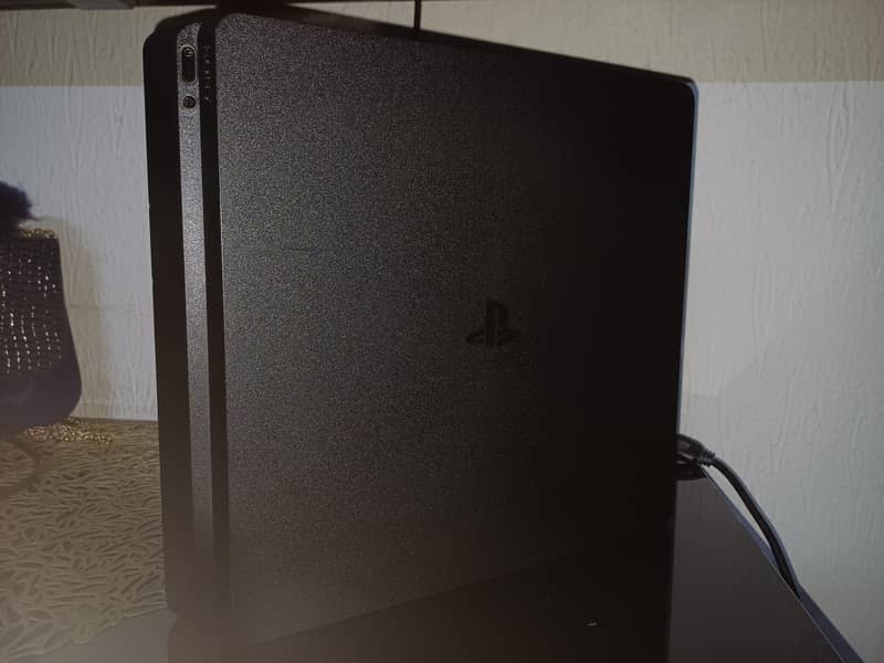 Ps4 Slim 1