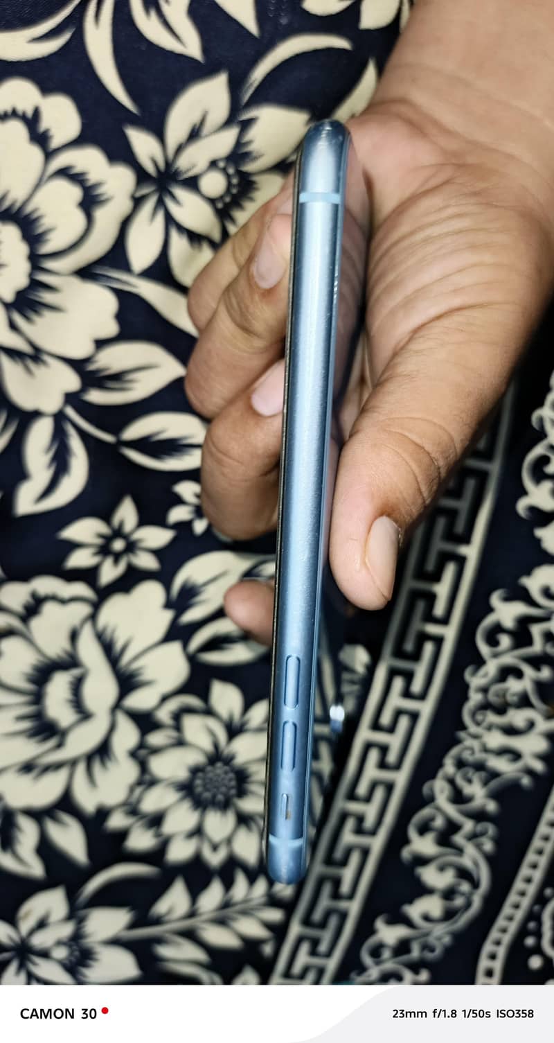 iPhone xr 1