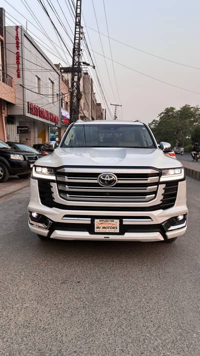 TOYOTA LAND CRUISER ZX LC300