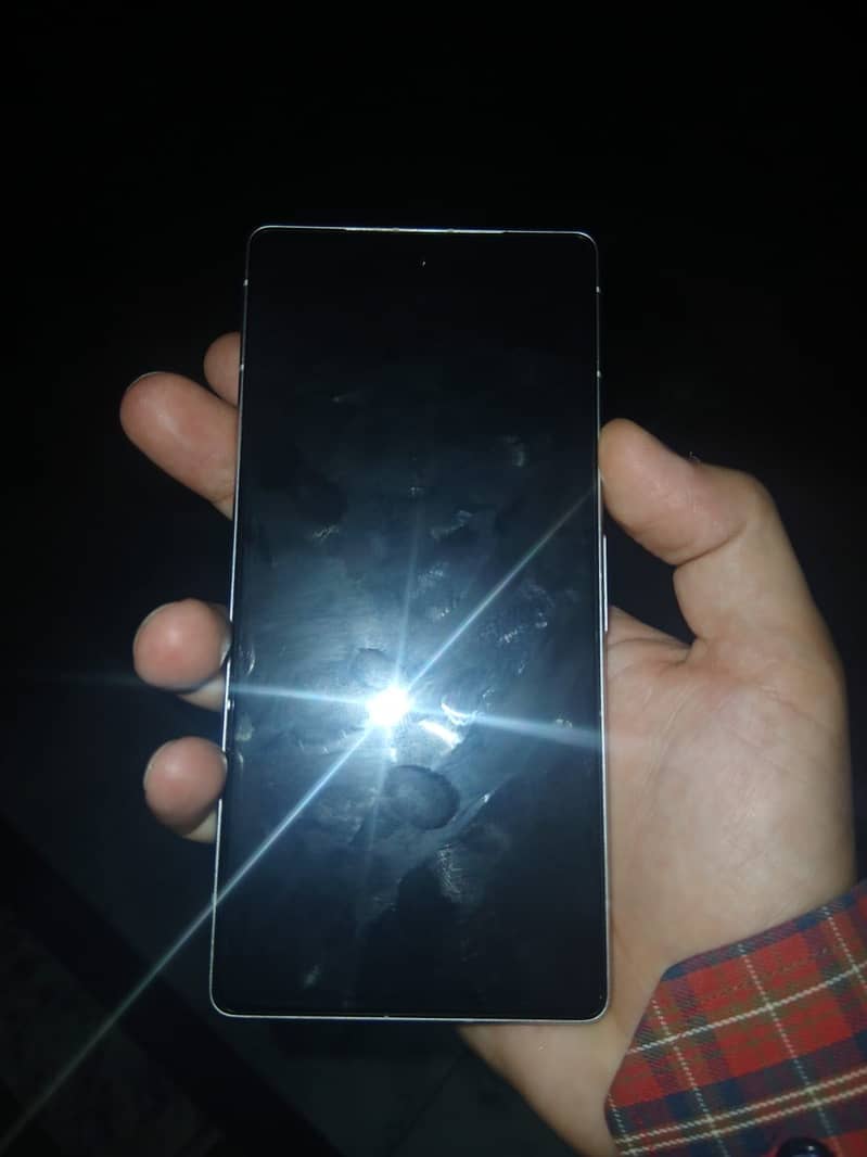 Google pixel 7A 3