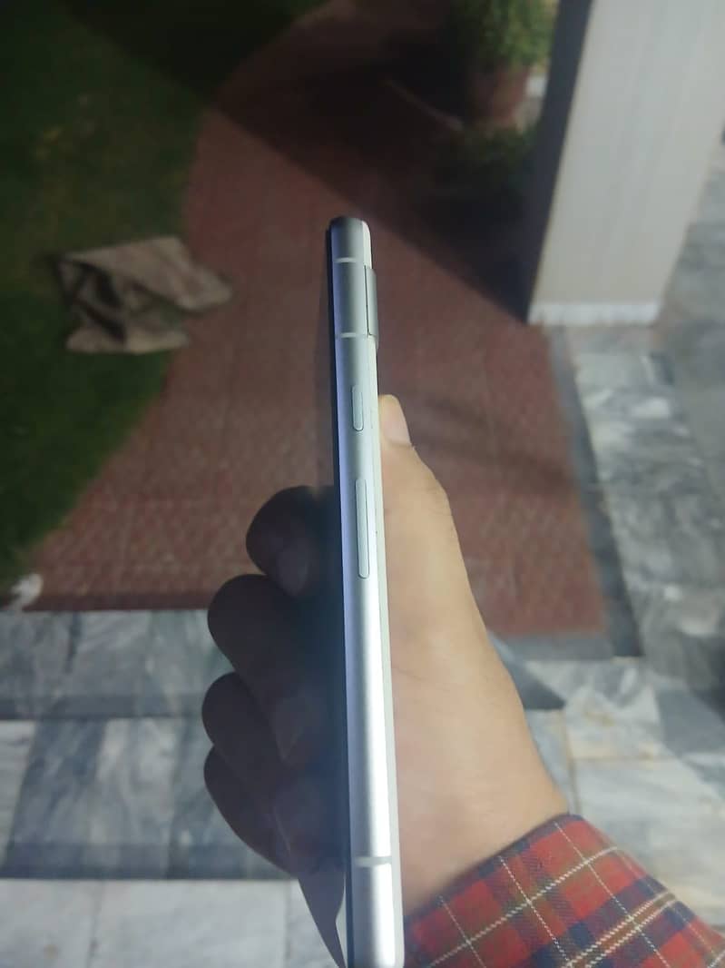 Google pixel 7A 6