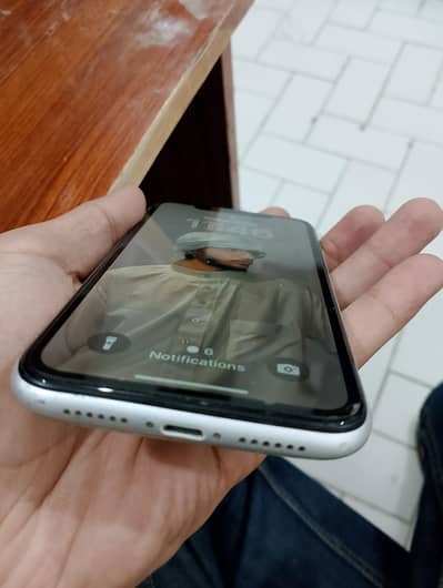 iphone XR like new condition 10/10