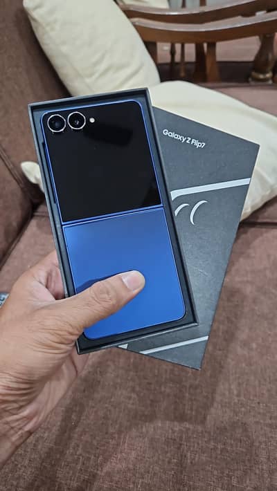 SAMSUNG Z FLIP 7 NON PTA 12/512
