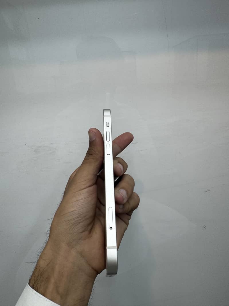 iPhone 12 3