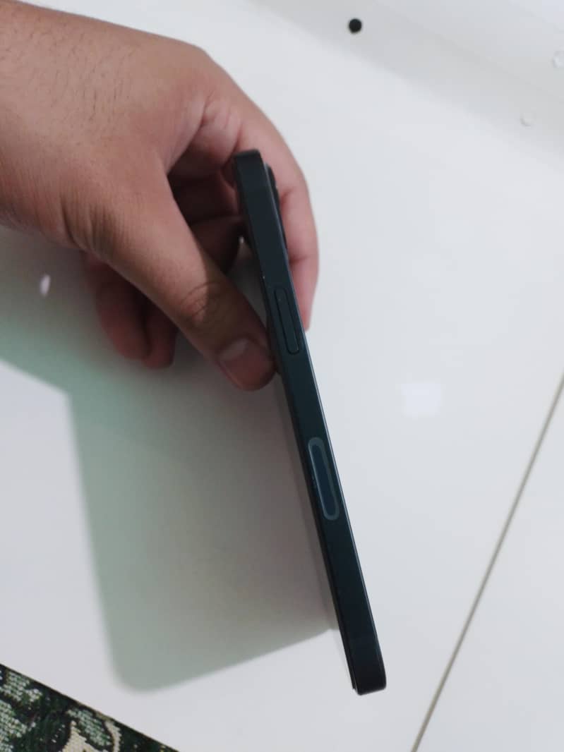 iphone 13 4