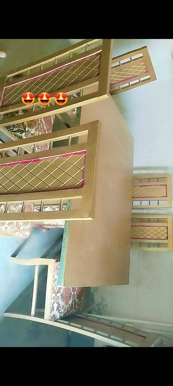 Dining Table 0