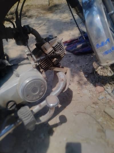 Crown cd70 all ok  hai koi maslm