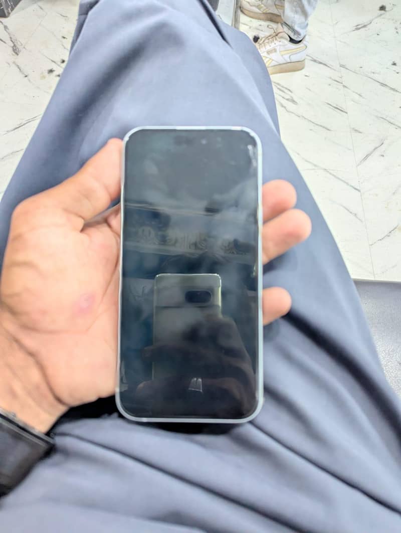 iphone 15 plus 3