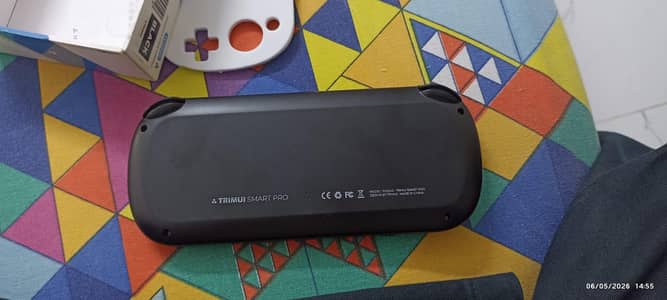 trimui TG5040 with 15000+ games