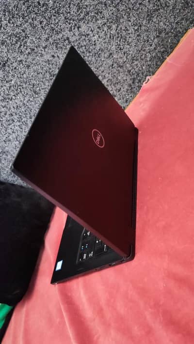 Dell latitude 7390 / 360 laptop