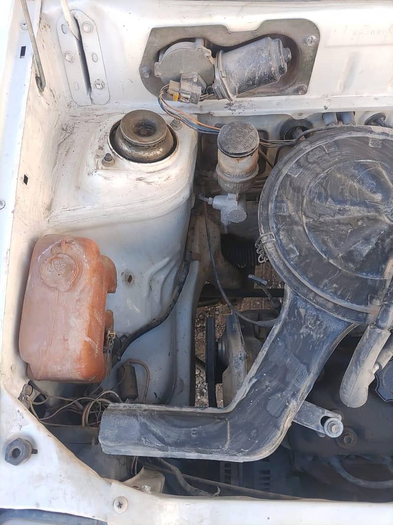 Suzuki Mehran 16