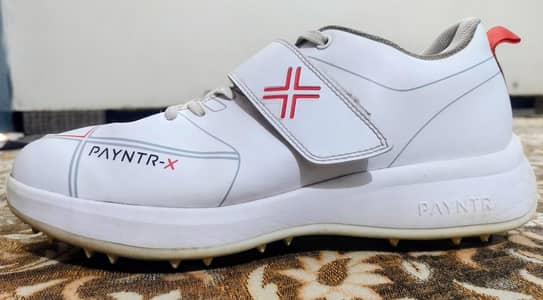 fast bowling spike's