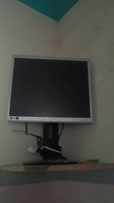 Audio Mixer 6 channel +  Lcd monitor 17 inch