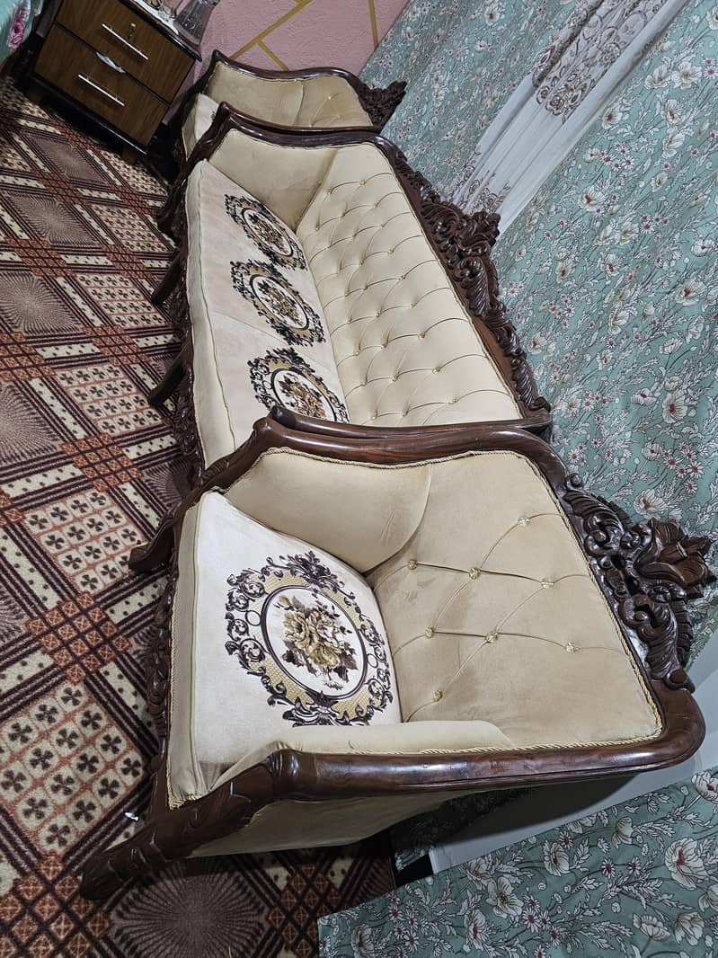 Turkish sofa 1