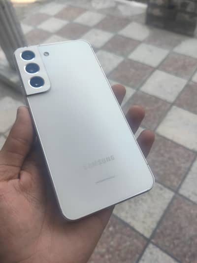 Samsung s22